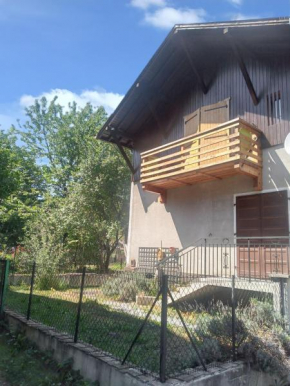 Studio confortable à Taninges, 25 m² avec vue sur jardin